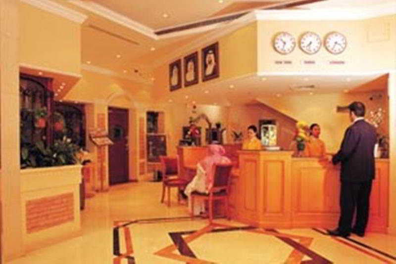 Broadway Готель 3*